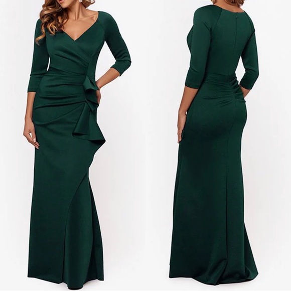 Long Sleeve Emerald Green Maxi Dress - Picture 2 of 10